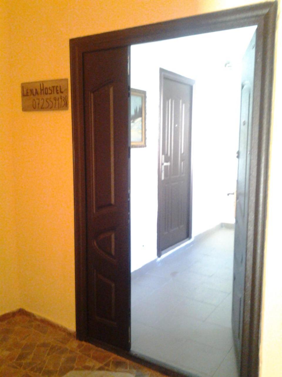 Leyla Hostel Braşov Extérieur photo